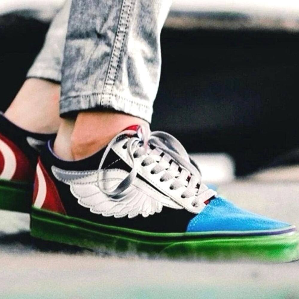 VANS x Marvel Vans Off The‎ Wall Old Skool Shoes - Avengers Size 7 M / 8.5 W